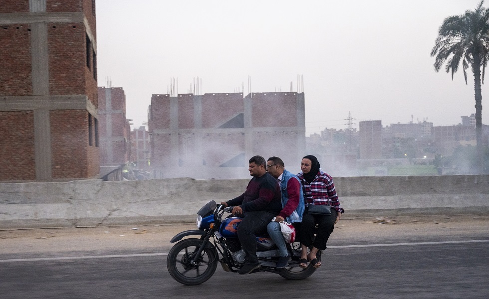 مصر.. ارتفاع حصيلة ضحايا انهيار عقار الإسكندرية إلى 3 أشخاص (صورة)