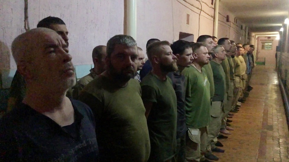 دونيتسك.. تشكيل كتيبة متطوعين تضم أسرى أوكرانيين سابقين