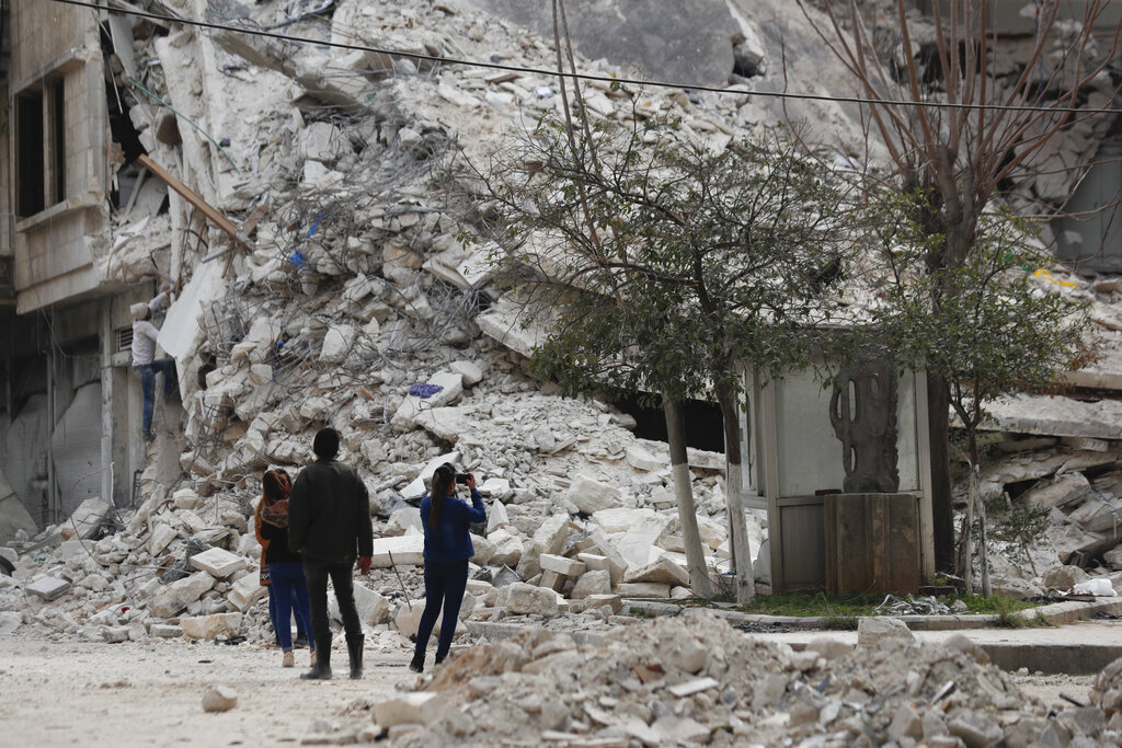 مسؤول أممي: ماذا يحدث لسوريا عندما تختفي الزلزال من عناوين الصحف؟