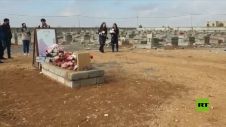 أنجلينا جولي تزور مقبرة الإيزيديين الجماعية في سنجار