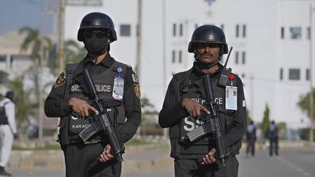 الشرطة: مقتل اثنين من قادة "طالبان الباكستانية" شمالي غرب البلاد