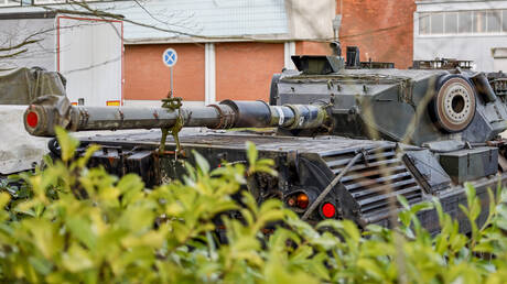 هولندا: سنقدم لأوكرانيا 100 دبابة من نوع 