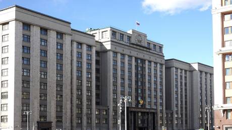 روسيا.. دعوات برلمانية للاستماع لإفادة صحفي أمريكي عن ضلوع واشنطن بتفجير 