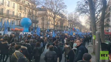 فرنسا.. موجة رابعة من الإضرابات تشدد الضغوط على ماكرون (فيديو)