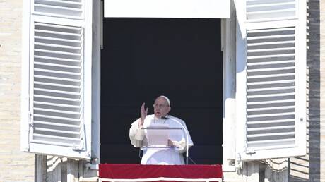البابا فرنسيس يدعو لتقديم 