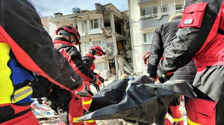 من يشارك ضمن فريق البحث والإنقاذ السعودي في 46 موقعا تركيا بعد الزلزال؟
