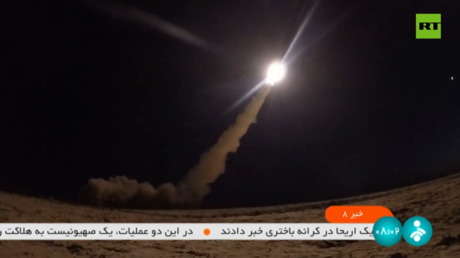 إيران تطلق صواريخ 