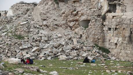 صورة قاتمة لبلاد فاقم الزلزال مأساتها.. الأمم المتحدة: 50 ألف قتيل في سوريا وتركيا