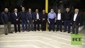 وفد حركة