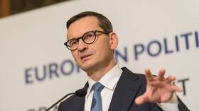 رئيس وزراء بولندا: الناتو لم يوافق بعد على توريد الطائرات إلى كييف