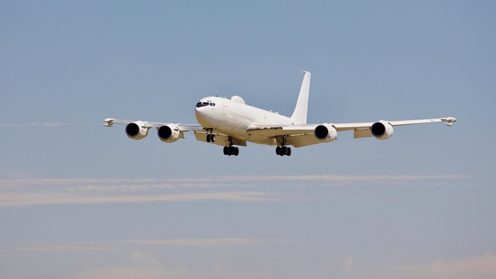 تضارب الأنباء بشأن ارسال واشنطن طائرة "يوم القيامة" إلى أيسلندا