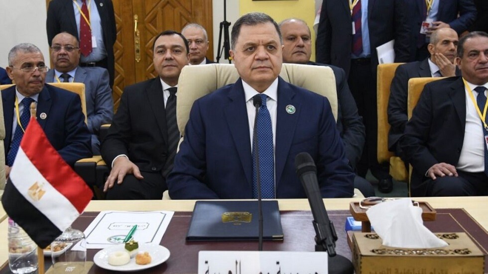 وزير الداخلية المصري: التنظيمات الإرهابية تسعى لاستعادة توازنها بأسلوب "الذئاب المنفردة"