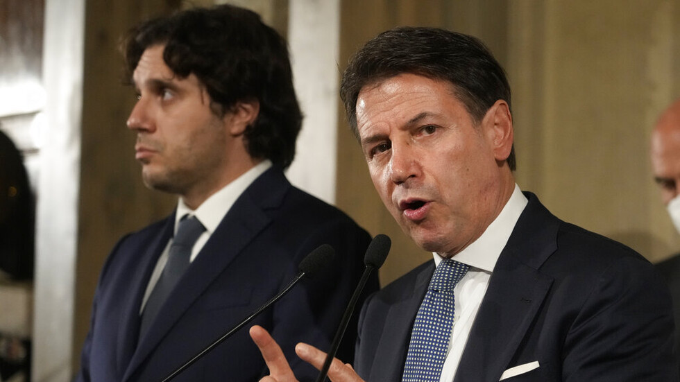 رئيس وزراء إيطالي سابق مشتبه به في قضية "المناطق الحمراء" أثناء جائحة كورونا