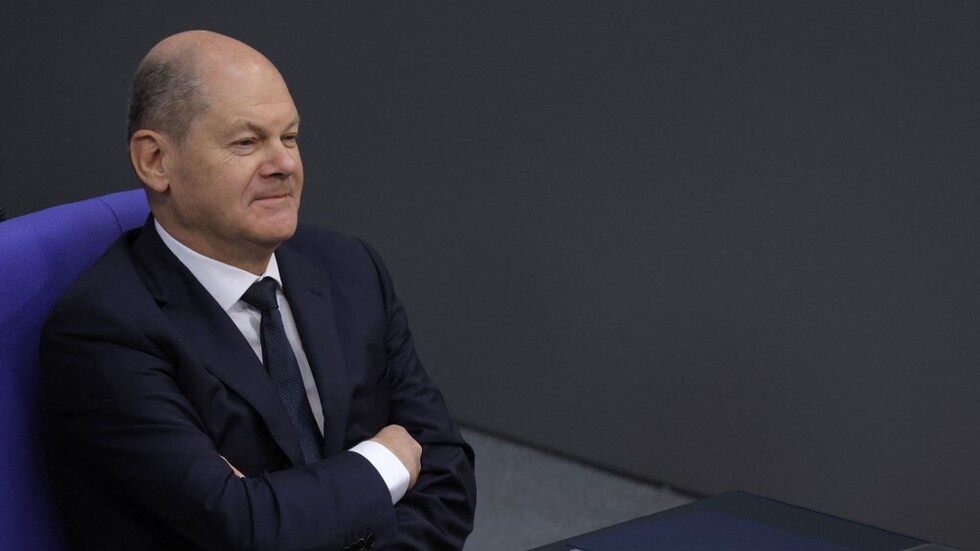 شولتس: أبلغت بايدن بضرورة ألا يصبح الناتو طرفا في الحرب بأوكرانيا