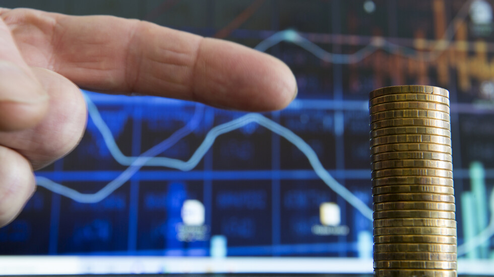 الغرب يفشل في إبعاد "شبح" يخيم على اقتصاده.. وخبير يحذر