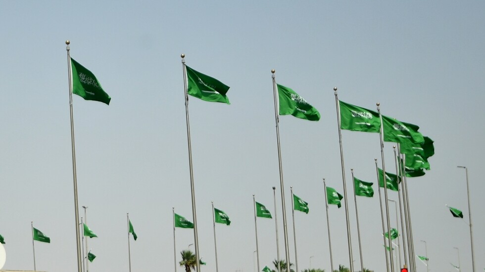 السعودية..إعدام مواطن استدرج قاصرين إلى مكان بعيد عن الغوث وهتك عرضهم
