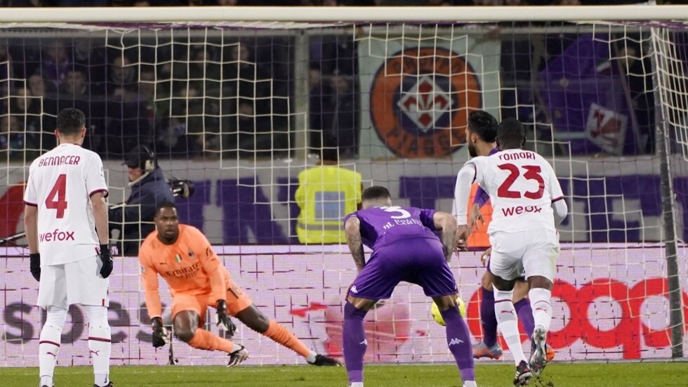 فيورنتينا يهزم ميلان