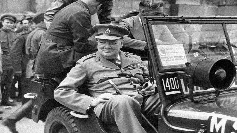 دبلوماسي روسي يكشف عن دور تشرشل و"ستاره الحديدي" في الصراع مع روسيا