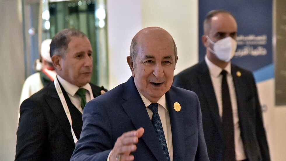 تبون يكرم بعثة الإنقاذ المشاركة بأعمال الإنقاذ في سوريا وتركيا