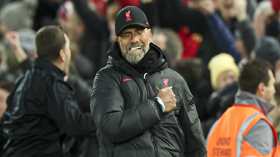 مدرب ليفربول يفاجئ صلاح بلفتة رائعة عقب مباراة مانشستر يونايتد (صور)