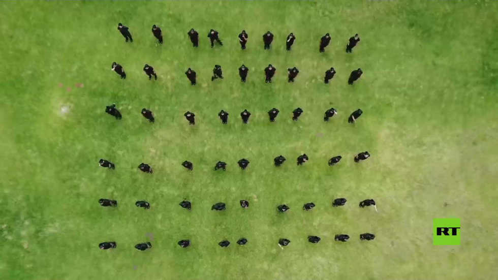 فيديو يظهر جانبا من تدريبات النساء اليومية في الجيش الكولومبي