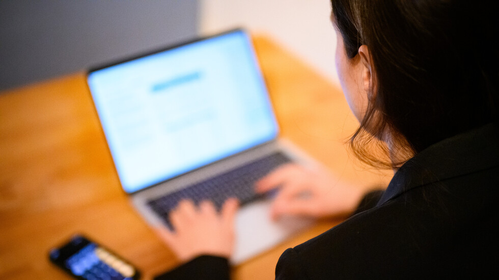 في اليوم العالمي للمرأة: أكثر من مليون ونصف امرأة مغربية تعرضن للعنف الإلكتروني