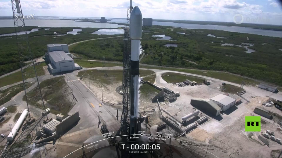 بالفيديو.. صاروخ 