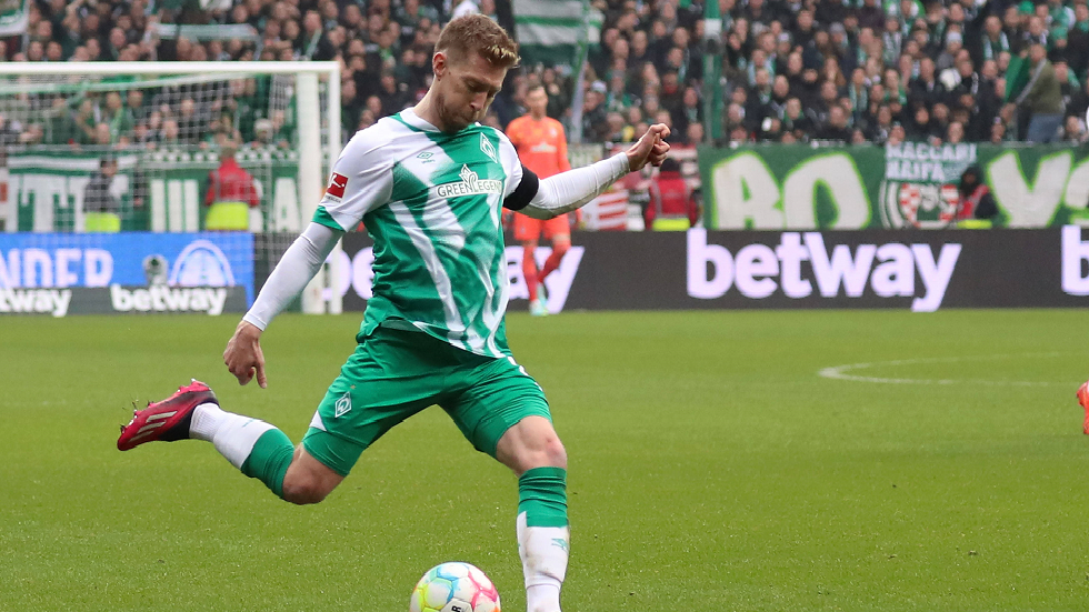 نجم فيردر بريمن ميتشل فايزر يعلن عن رغبته في تمثيل منتخب الجزائر