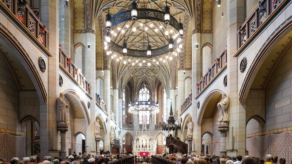 الكنيسة الكاثوليكية الألمانية تبارك زواج المثليين