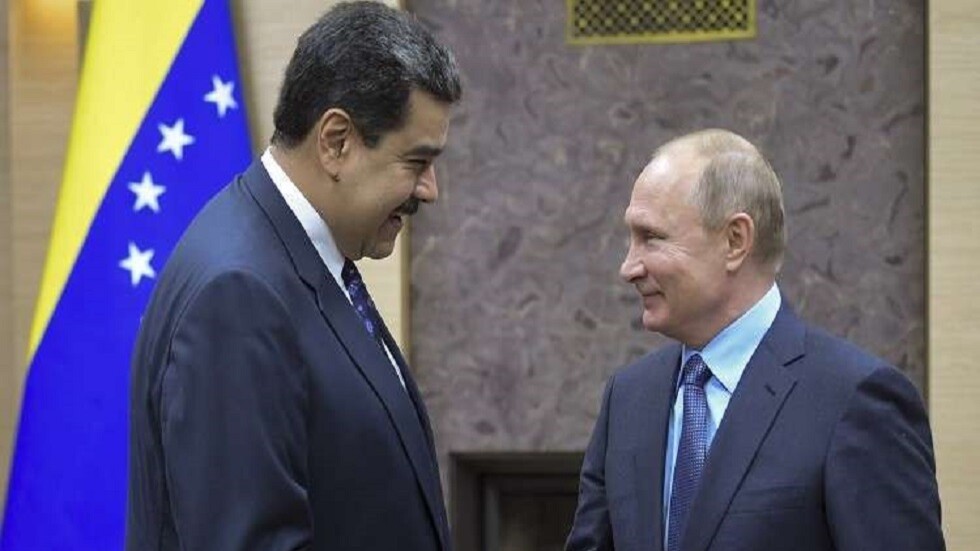 مادورو يصف بوتين بأنه محارب عظيم