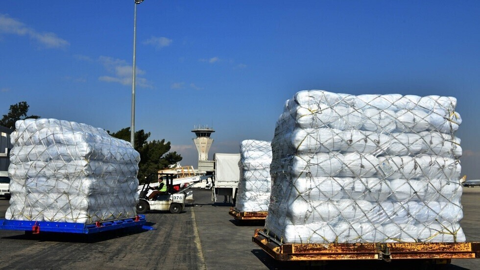 سوريا.. وصول طائرتين روسيتين محملتين بالمساعدات الإنسانية لمتضرري الزلزال