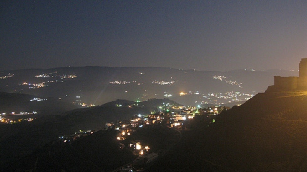 ظهور جسم غريب في سماء مدينة طرطوس في سوريا (صور + فيديو)