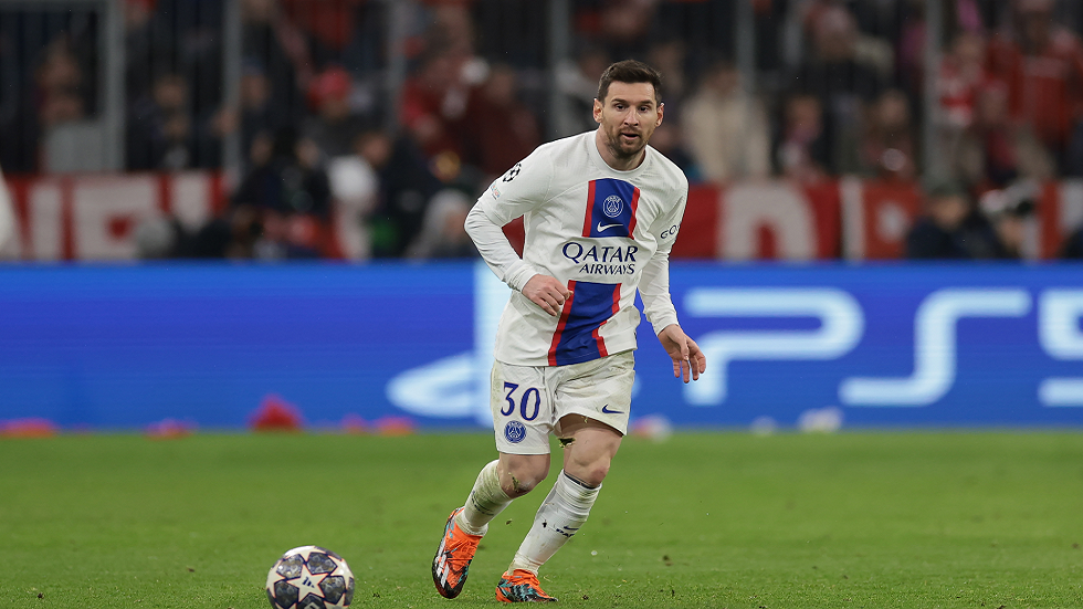 ميسي يحقق إنجازا غير مسبوق في تاريخ كرة القدم