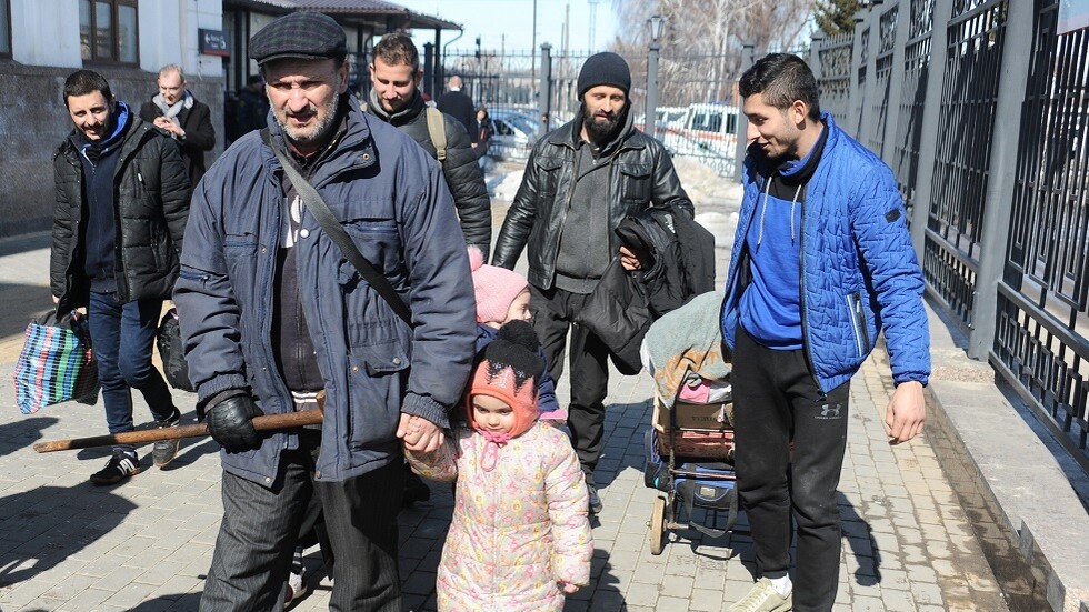 مصدر: عدد اللاجئين الذين وصلوا إلى روسيا من أوكرانيا ودونباس تجاوز 5.4 مليون