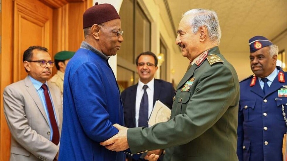 ليبيا.. باتيلي يطلع حفتر على خطة البعثة الأممية لإجراء الانتخابات