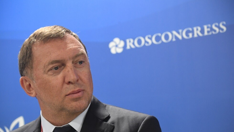 هل حان الوقت لبيع الدولارات بسرعة كبيرة؟.. نصيحة من ملياردير روسي شهير