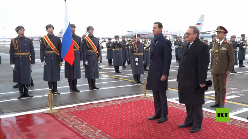 مراسم استقبال الرئيس السوري بشار الأسد في مطار موسكو
