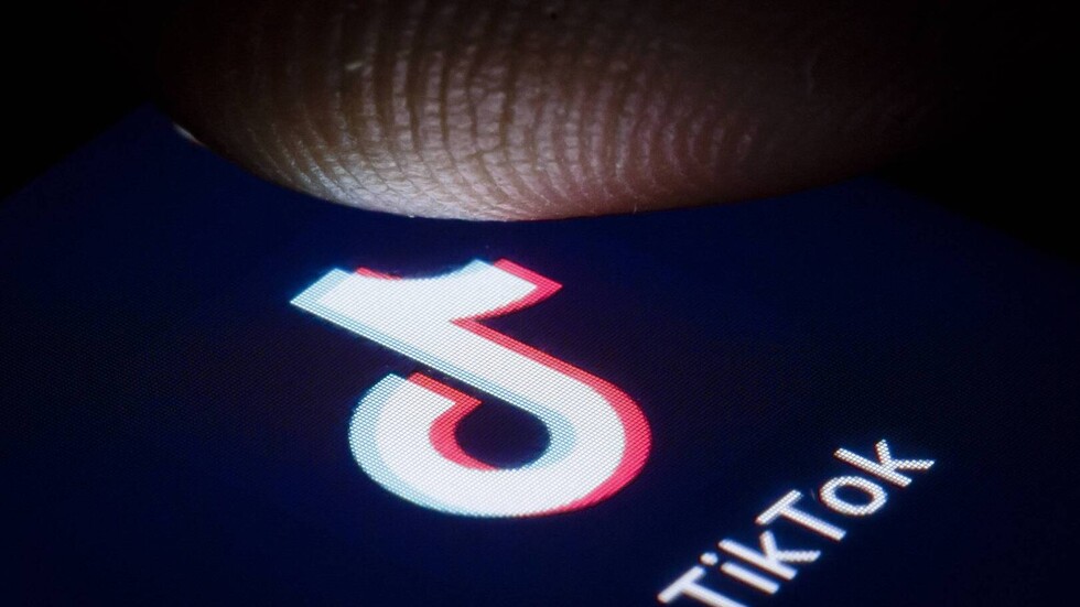 شركة إماراتية تستحوذ على حصة في 