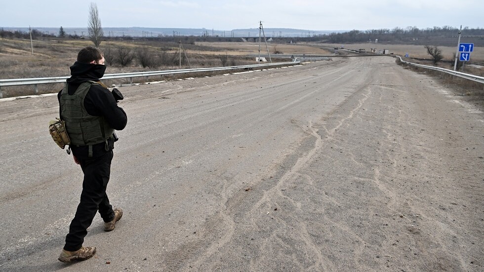 مسؤول: القوات الروسية تسيطر على نحو نصف أراضي أرتيموفسك