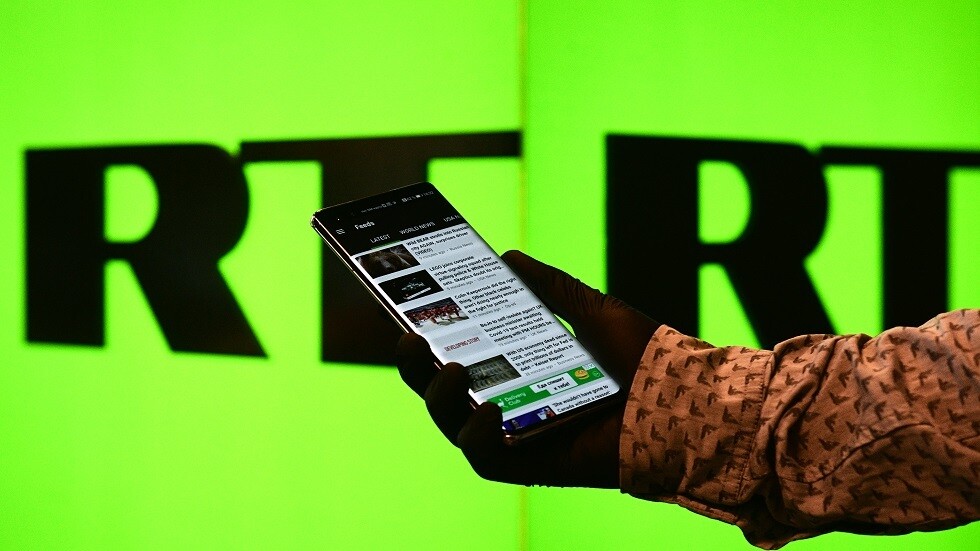 بعد حجب صفحتها الرئيسية على "فيسبوك".. RT العربية تطلق صفحة بديلة