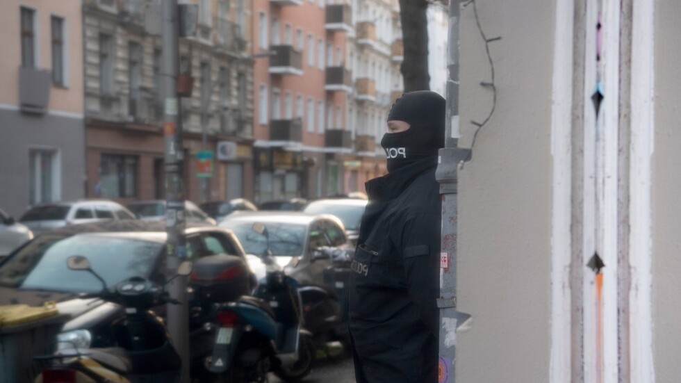 حملة مداهمات في ألمانيا ضد عصابات تهريب البشر (صور)