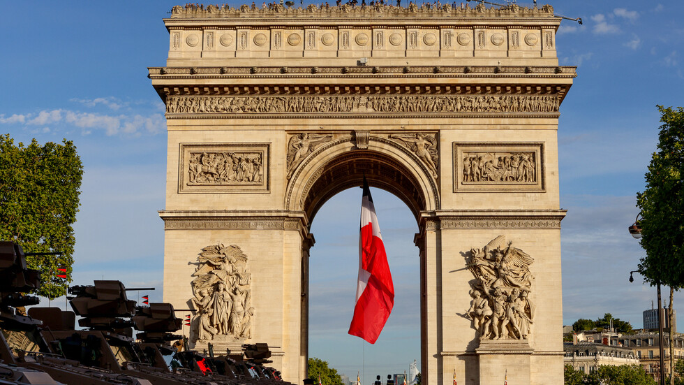 مسؤول فرنسي: دخلنا مرحلة اقتصاد الحرب