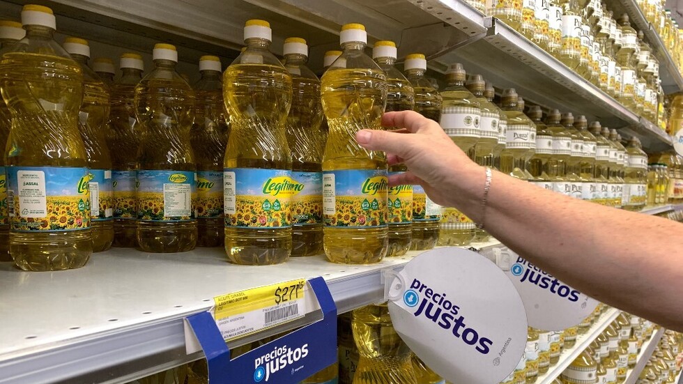 التضخم في الأرجنتين يتخطى 100 بالمئة