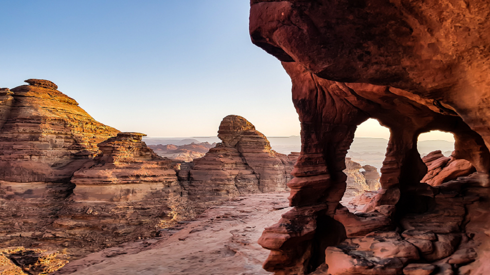 هياكل قديمة في الصحراء العربية تكشف أجزاء من طقوس غامضة!