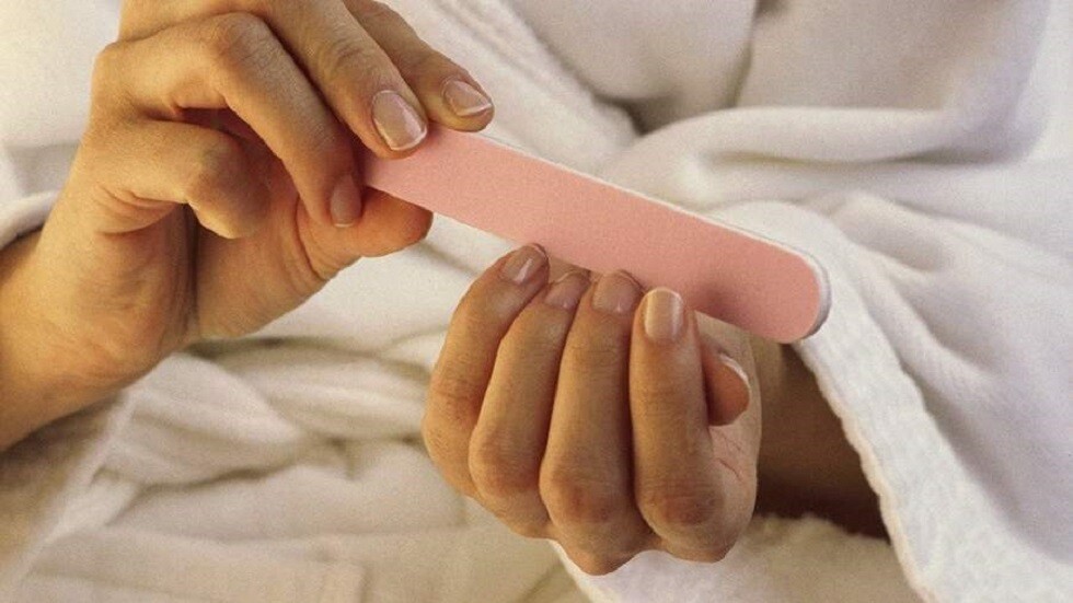 طبيبة توضح كيفية مكافحة هشاشة الأظافر