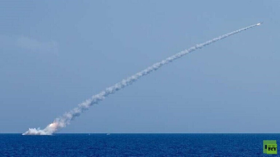 القائد العام للبحرية الروسية: جميع غواصاتنا يمكن تسليحها بصواريخ "كاليبر"