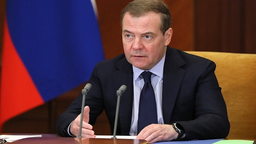 مدفيديف تعليقا على حادثة المسيرة: واشنطن تواقحت إلى أبعد الحدود واللطف معها لم يعد يجدي