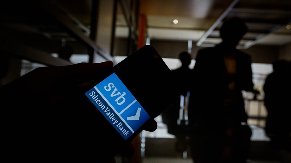 شبح إفلاس "وادي السيليكون" يخيم على حوالي 200 بنك في الولايات المتحدة