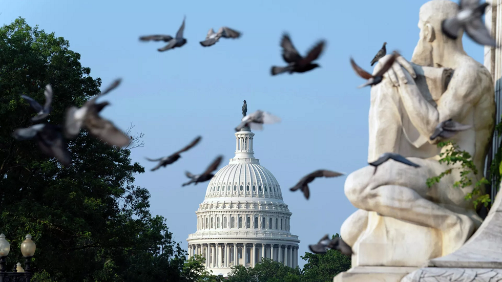 "بلومبرغ": خطأ وقعت فيه السياسة الأمريكية يعزز النفوذ الروسي عالميا