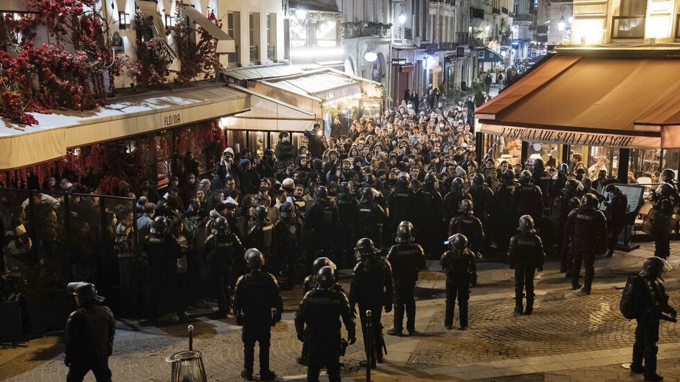 الحكومة الفرنسية تواجه اليوم مذكرتين لحجب الثقة